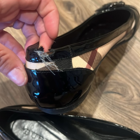 Burberry shoes - Picture 4 of 4